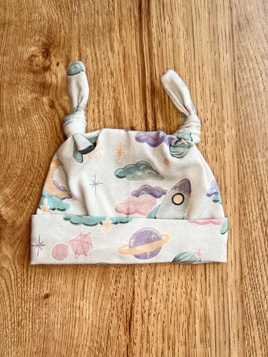 Space Double Knot Hat